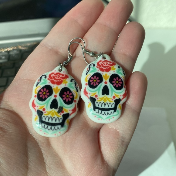 Dia de los Muertos earrings - Picture 2 of 3